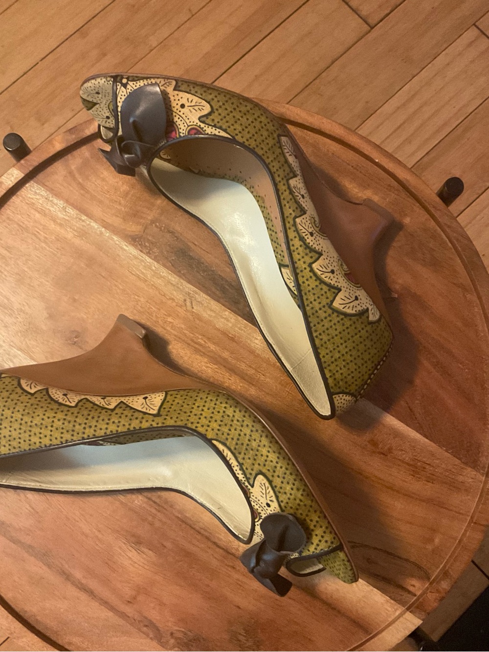 New  BETTYE MULLER Italy Artifact Bow Paisley Canvas Leather Peep-Toe Pumps 37
